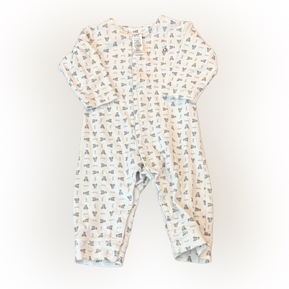 GAP White and‎ Gray Baby Onesie with Bear Pattern